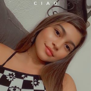 Meet your Posher, Cinthia